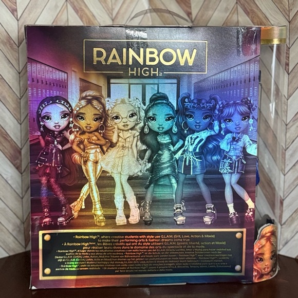 NIB Rainbow High Coco Vanderbalt - Picture 6 of 8